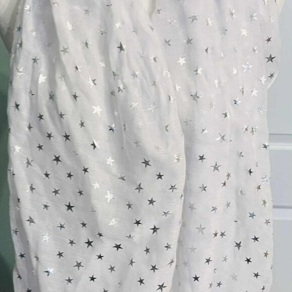 NWT Handmade Silver Star Scarf by Sana – Festive Elegance Design - Picture 10 of 15